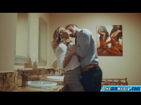 ❤️ ໃນເວລາທີ່ຜິວເນື້ອສີຂາວ busty seduces ທ່ານຢູ່ໃນຫ້ອງນ້ໍາສາທາລະນະ ❤️❌ ໜັງໂປ້ ຢູ່ຄອມ lo.amzhoka.top ﹏